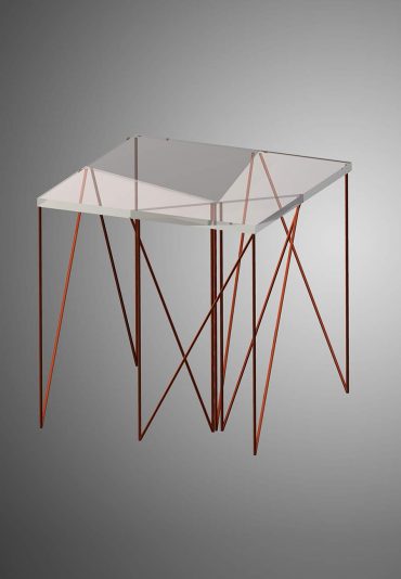 TriangleToSquare – a modular side table